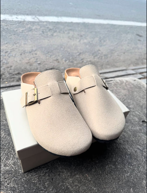 Single Belt Slid On Clogs